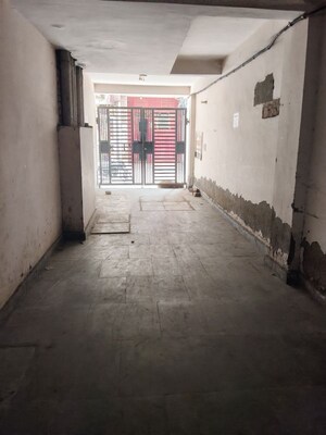 Room in  Apartment at Shyam Park Main – for Sale