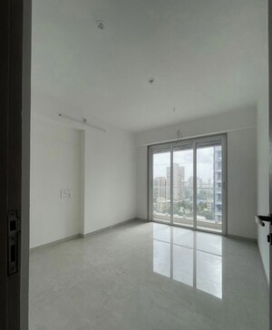 2 BHK Apartment For Rent in Shiv Shakti Tower 28, Malad East