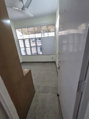 Room in 1.5 BHK Apartment at Mayur Vihar – for Sale