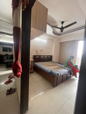 Furnished Amenities in 3 BHK Apartment at Exotica Dreamville, Sector 16c Greater Noida – for Sale