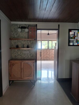 Room in 3 BHK Builder Floor at Cunningham Road – for Rent
