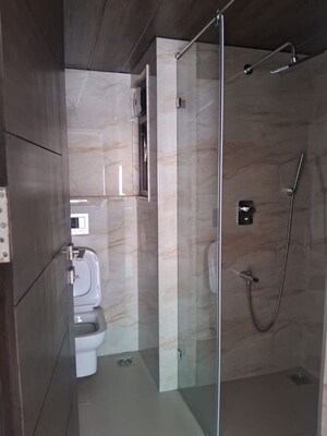 Bathroom in 3 BHK Builder Floor at Cunningham Road – for Rent