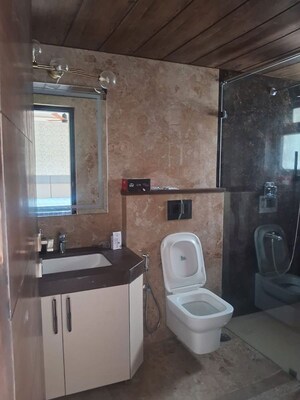 Bathroom in 3 BHK Builder Floor at Cunningham Road – for Rent