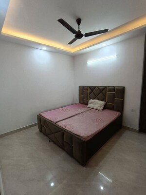 Bedroom in 2 BHK Apartment at Chattarpur – for Rent