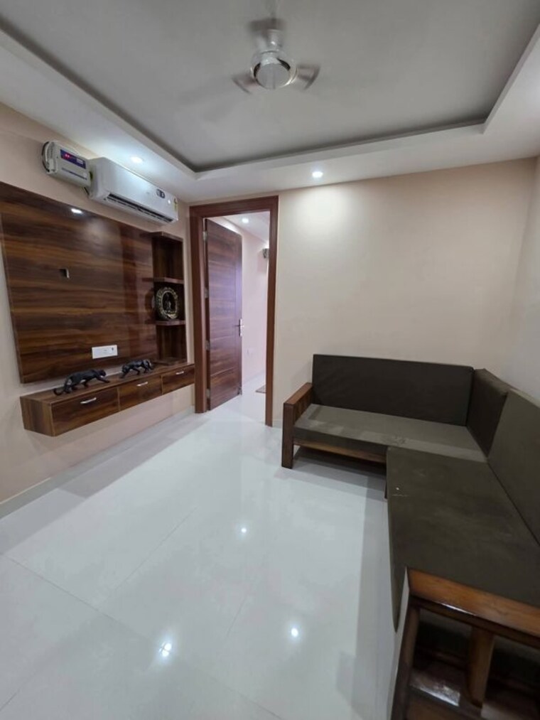 Living Room, chattarpur 1 Bedroom 500 Sq.Ft. Apartment In Chattarpur Delhi 10769935