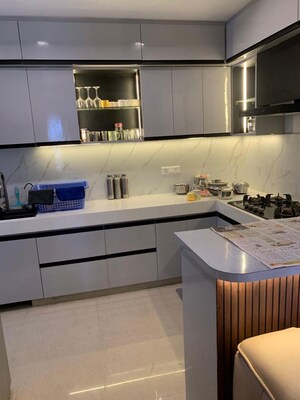 Kitchen in 3 BHK Apartment at Omaxe R2, Gomti Nagar – for Rent