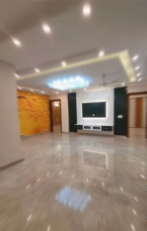 3 BHK Builder Floor For Rent in Shivalik Colony