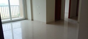 Room in 3 BHK Apartment at Tata Eureka Park, Sector 150 – for Rent