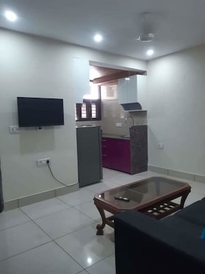 1 BHK Builder Floor For Rent in Sector 23a