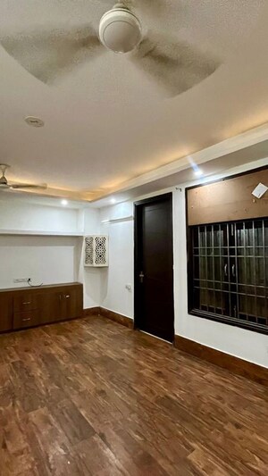 Room in 3 BHK Builder Floor at Freedom Fighters Enclave – for Sale