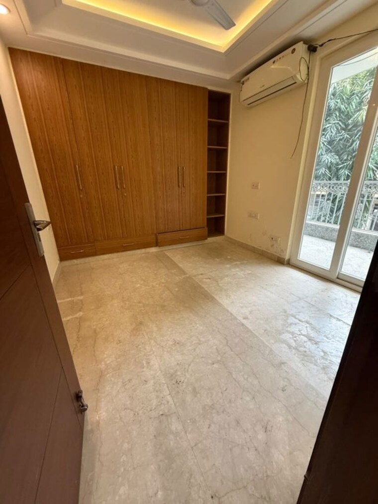 Room, chanakyapuri 6 Bedroom 350 Sq.Yd. Villa In Chanakyapuri Delhi 10768378