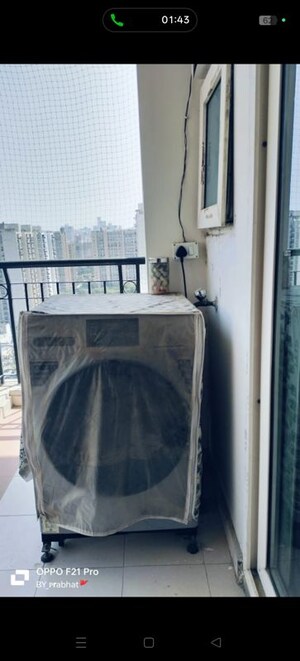 Balcony in 2.5 BHK Apartment at Mahagun Moderne, Sector 78 – for Rent