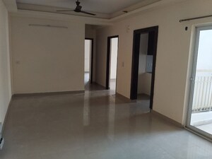 3 BHK Apartment For Rent in VVIP Homes, Gaur City 2