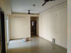 Room in 3 BHK Apartment at VVIP Homes, Gaur City 2 – for Rent