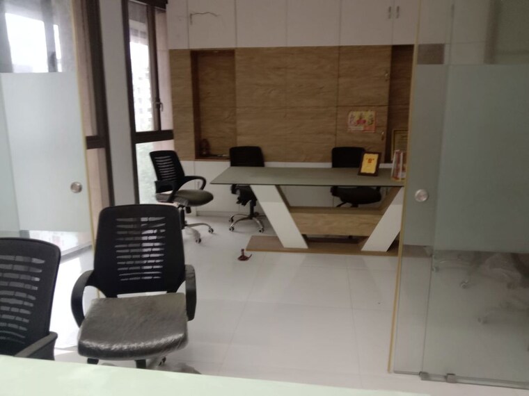 Team Area, hn-safal-mondeal-heights Commercial Office Space 1467 Sq.Ft. In Ramdevnagar Ahmedabad 10770052