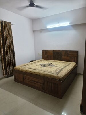 Bedroom in 2.5 BHK Apartment at Essen Shonest Towers, Wakad – for Rent