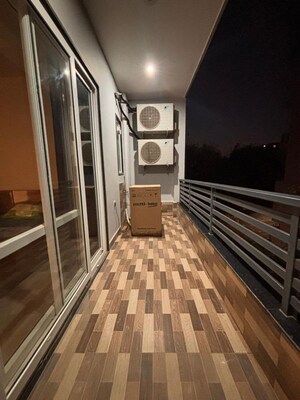 Balcony in 1 BHK Builder Floor at Sector 38 – for Rent