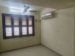 Room in 2 BHK Apartment at Jubilee Residency, Jubilee Hills – for Rent