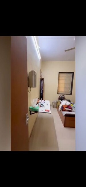 Bathroom in 1.5 BHK Apartment at Bhawani Bhawan, Dadar West – for Rent