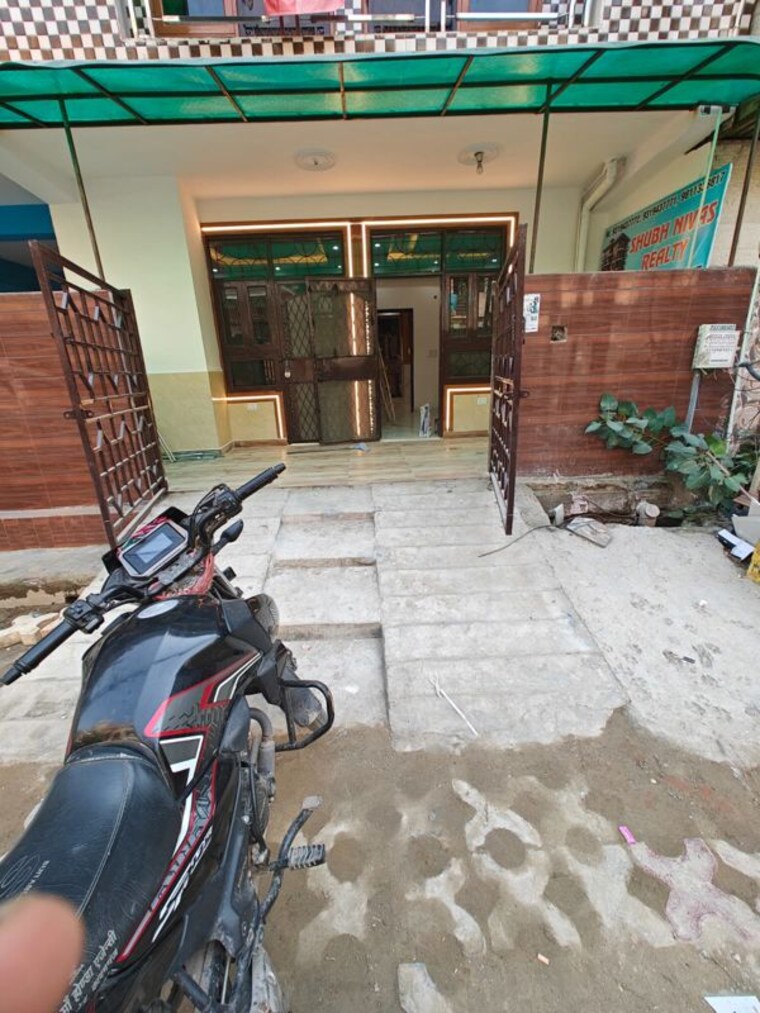  Parking, shalimar garden extension i 2 Bedroom 900 Sq.Ft. Builder Floor In Shalimar Garden Extension I Ghaziabad 10764903