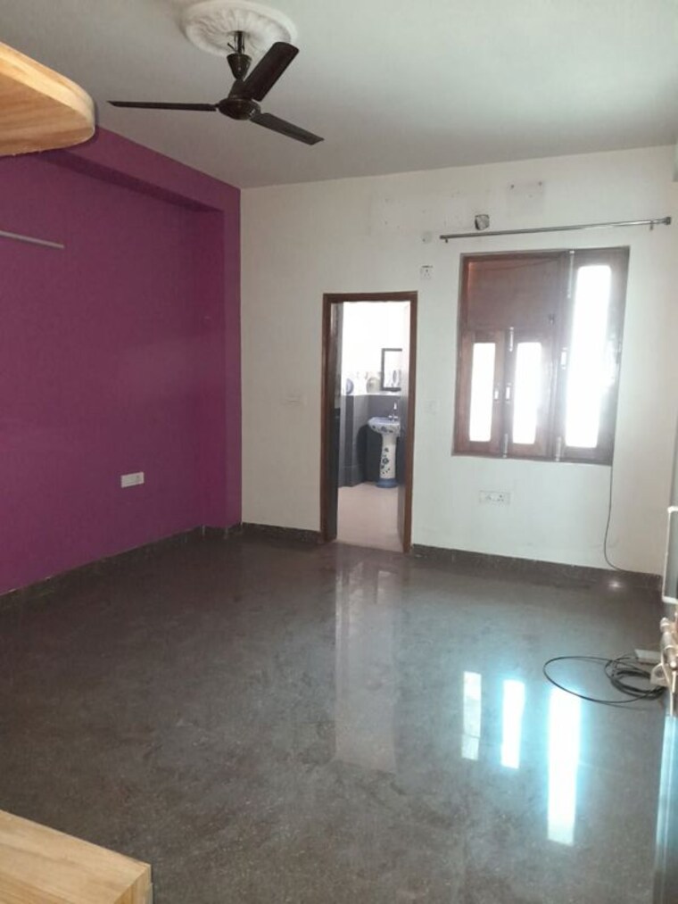 Room, sector 45 2 Bedroom 1400 Sq.Ft. Builder Floor In Sector 45 Gurgaon 10770090
