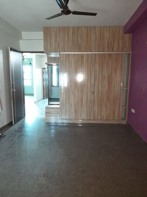 Room in 2 BHK Builder Floor at Sector 45 – for Rent