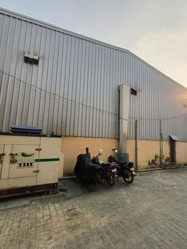 undefined, tilpat Commercial Warehouse 309 Sq.Yd. In Tilpat Faridabad 10770101