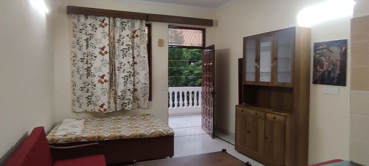 Bedroom, sector 55 1 Bedroom 1250 Sq.Ft. Villa In Sector 55 Noida 10770127
