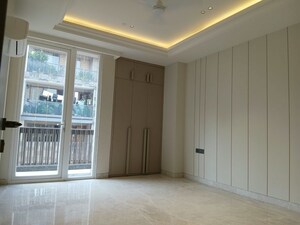 Room in 3 BHK Builder Floor at Greater Kailash I – for Sale