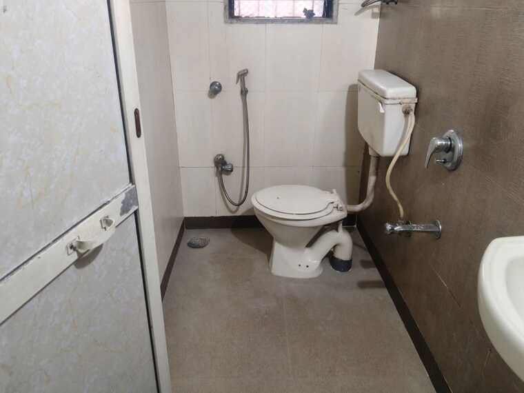 Bathroom, suncity-srushti-chs 2 Bedroom 630 Sq.Ft. Apartment In Nerul Sector 27 Navi Mumbai 10770147
