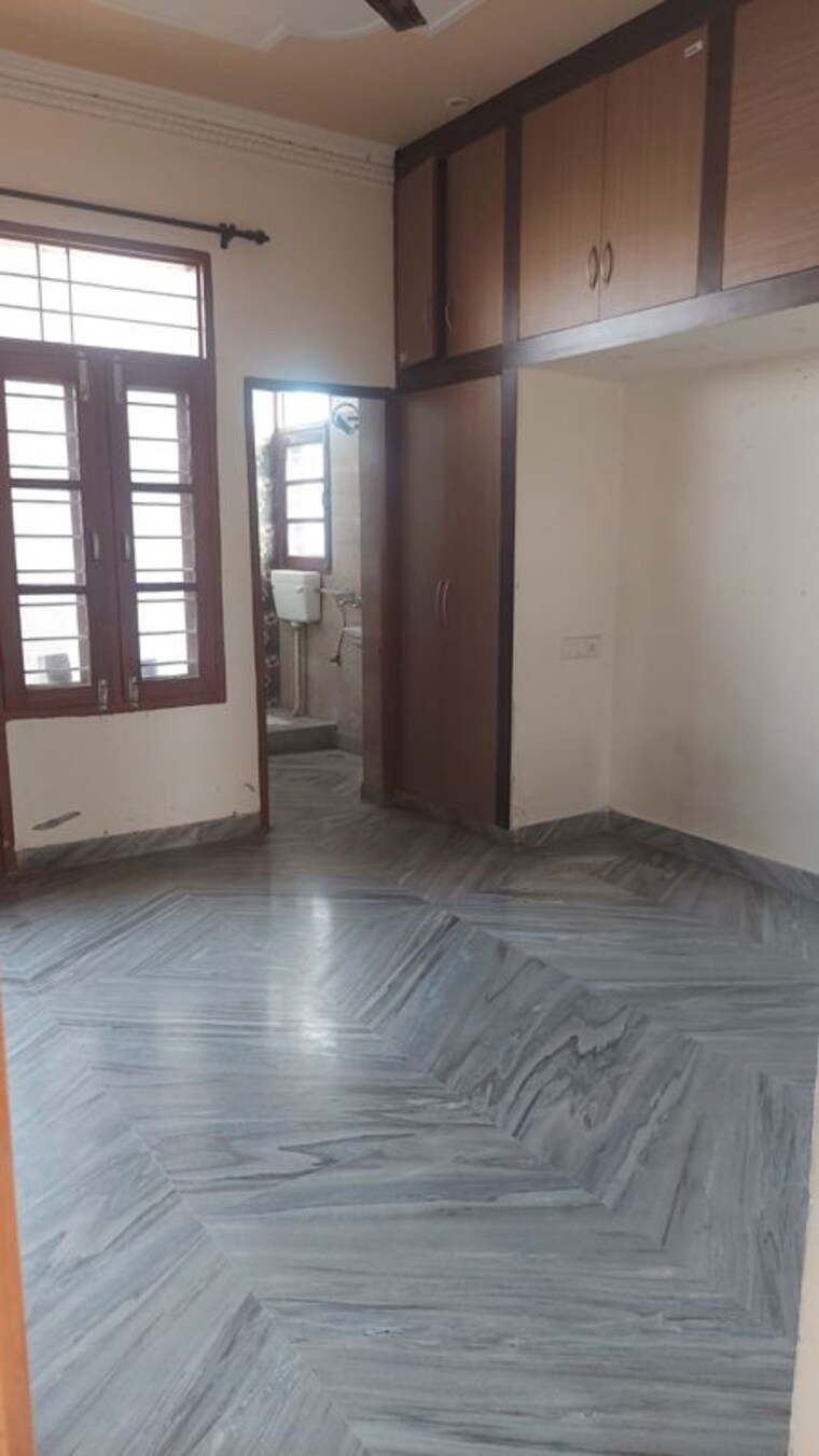 Room, ms-enclave-zirakpur 3 Bedroom 250 Sq.Yd. Independent House In Dhakoli Zirakpur 10770201