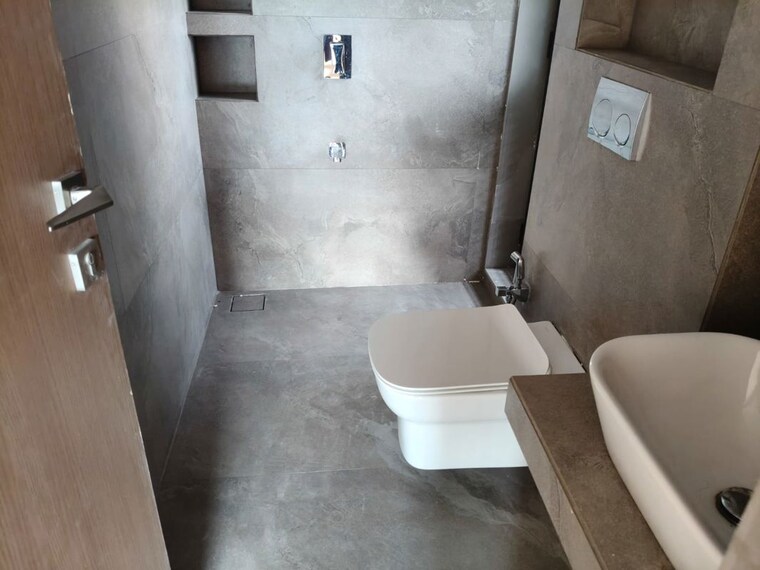 Bathroom, experio-platinum-elysium 3 Bedroom 940 Sq.Ft. Apartment In Sector 29 Nerul Navi Mumbai 10770212