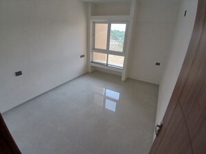 Room in 3 BHK Apartment at Nyati Equinox, Bavdhan – for Rent