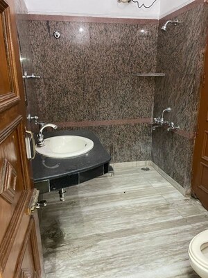 Bathroom in 2 BHK Independent House at Sector 28 – for Rent