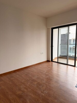 Room in 3 BHK Apartment at Birla Navya, Sector 63a – for Rent
