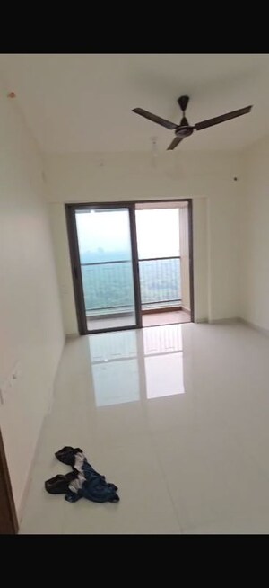 2 BHK Apartment For Rent in Kalpataru Srishti Namaah, Mira Road
