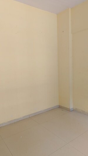 Room in 1 BHK Apartment at Navkar Building, Nalasopara West – for Rent