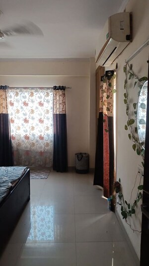 Living Room in  Pg at Amrapali Silicon City, Sector 76 – for Rent