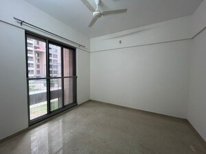 Room in 2.5 BHK Apartment at Vilas Javdekar Yashwin Enchante, Kharadi – for Rent