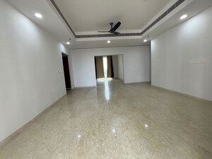 Room in 3 BHK Apartment at Conscient Hines Elevate, Sector 59 – for Sale