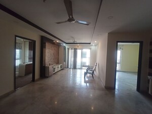 Room in 3 BHK Apartment at Aditya Empress Towers, Shaikpet – for Rent