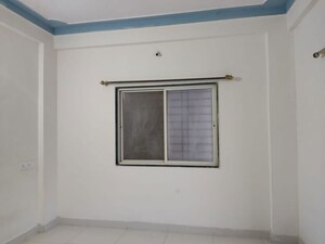 Room in 2 BHK Apartment at Kharadi – for Rent