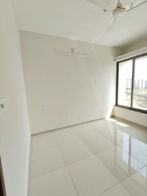 Room in 1 BHK Apartment at Vilas Javdekar Yashwin Enchante, Kharadi – for Rent