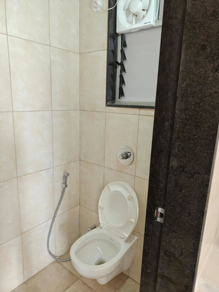 Bathroom, vilas-javdekar-yashwin-enchante 1 Bedroom 630 Sq.Ft. Apartment In Kharadi Pune 10770283