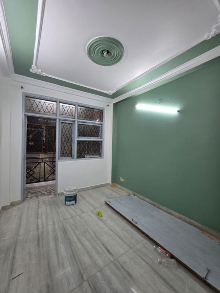 Room, okhla 3 Bedroom 900 Sq.Ft. Apartment In Okhla Delhi 10770291