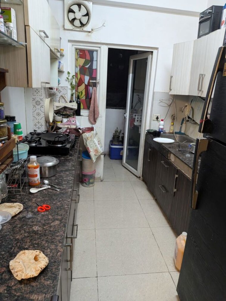 Team Area, divine-meadows 2 Bedroom 1212 Sq.Ft. Apartment In Sector 108 Noida 10770386