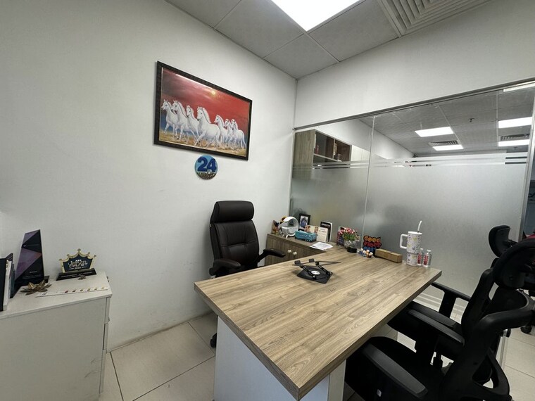 Team Area, spaze-platinum-tower Commercial Office Space 600 Sq.Ft. In Sector 47 Gurgaon 10770409