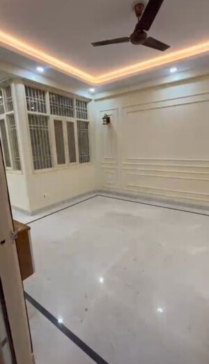 Room in 3 BHK Builder Floor at Ganpati Villas Vaishali, Vaishali Sector 2 – for Rent