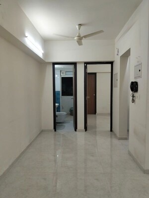 Room in 1 BHK Apartment at Lodha Amara, Kolshet Road – for Sale