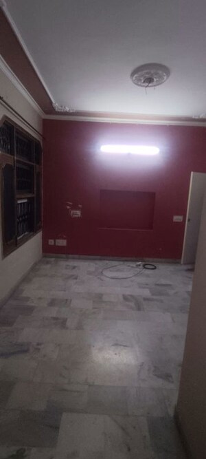 2 BHK Independent House For Rent in Sector 15